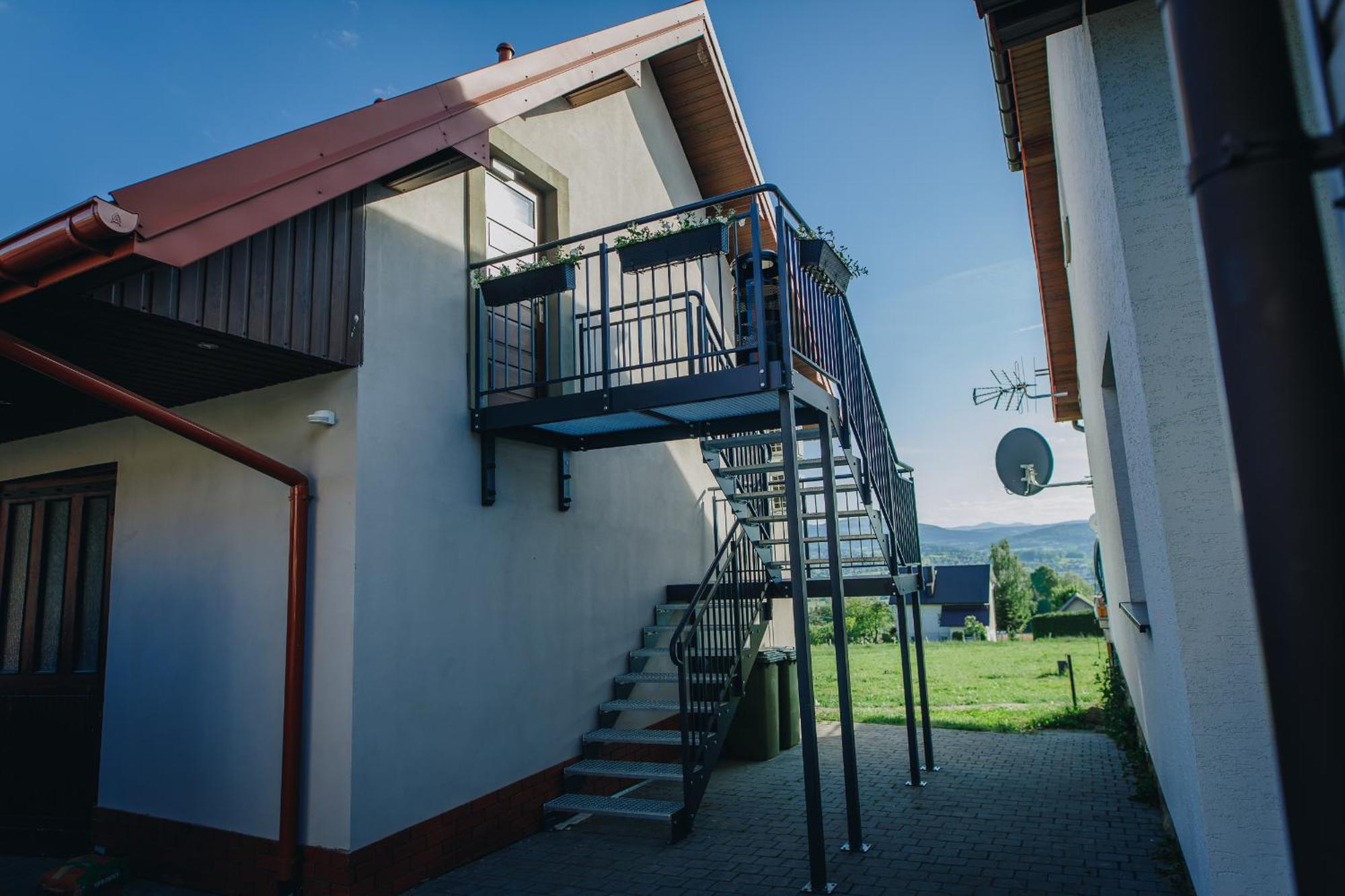 Apartamenty Lesna Лиманова Экстерьер фото